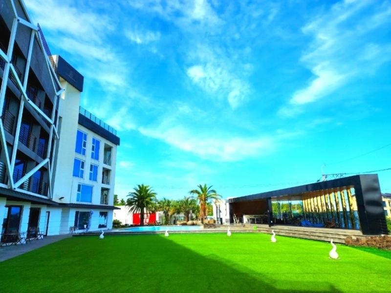 فندق جلادشايم مدينة سيوجويبو المظهر الخارجي الصورة